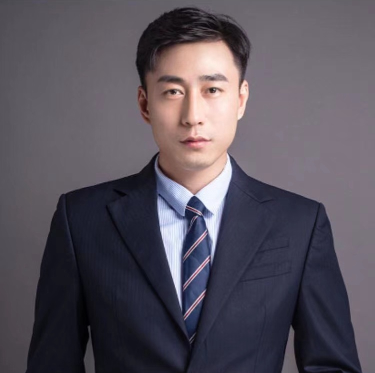尹清 项目运营总监